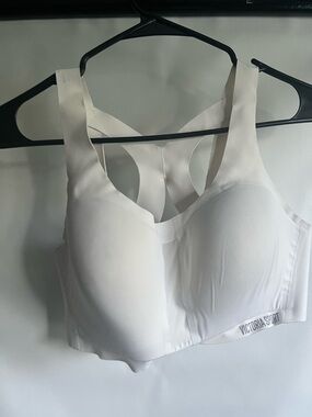 White High-Support Sports Bra by Victoria Sport